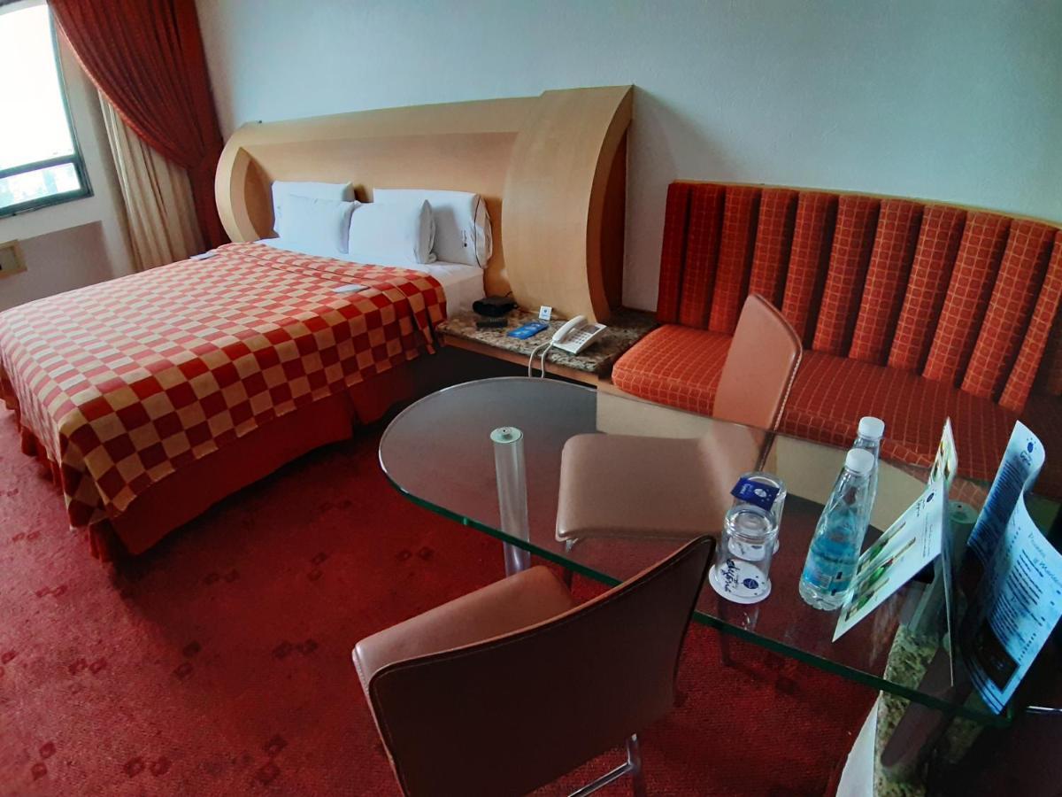 Auto Legaria 4* Mexico